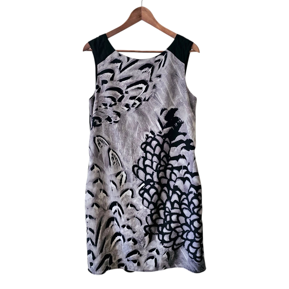Jessica Simpson Black and White Patterned Mini Dress EUC